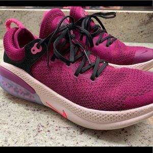 Nike Joyride Run